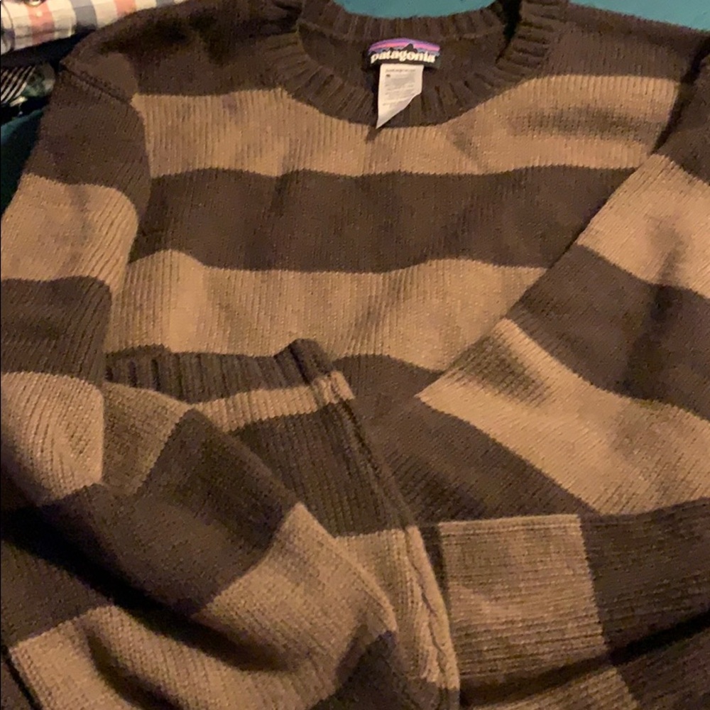 Sweater - Picture 2 of 3